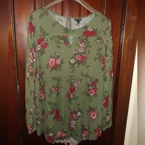 Torrid olive green floral top. Size 3.